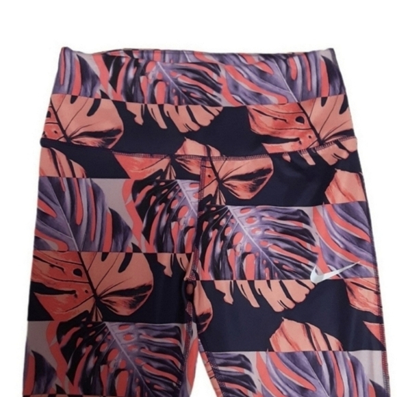 Nike Drifit Capri Leggings Womens Medium - Picture 5 of 14